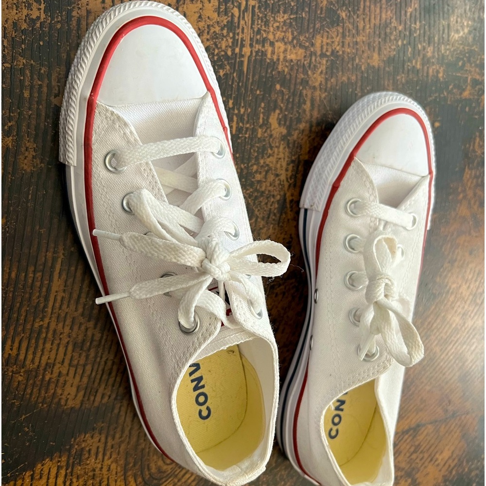 White low cut converse